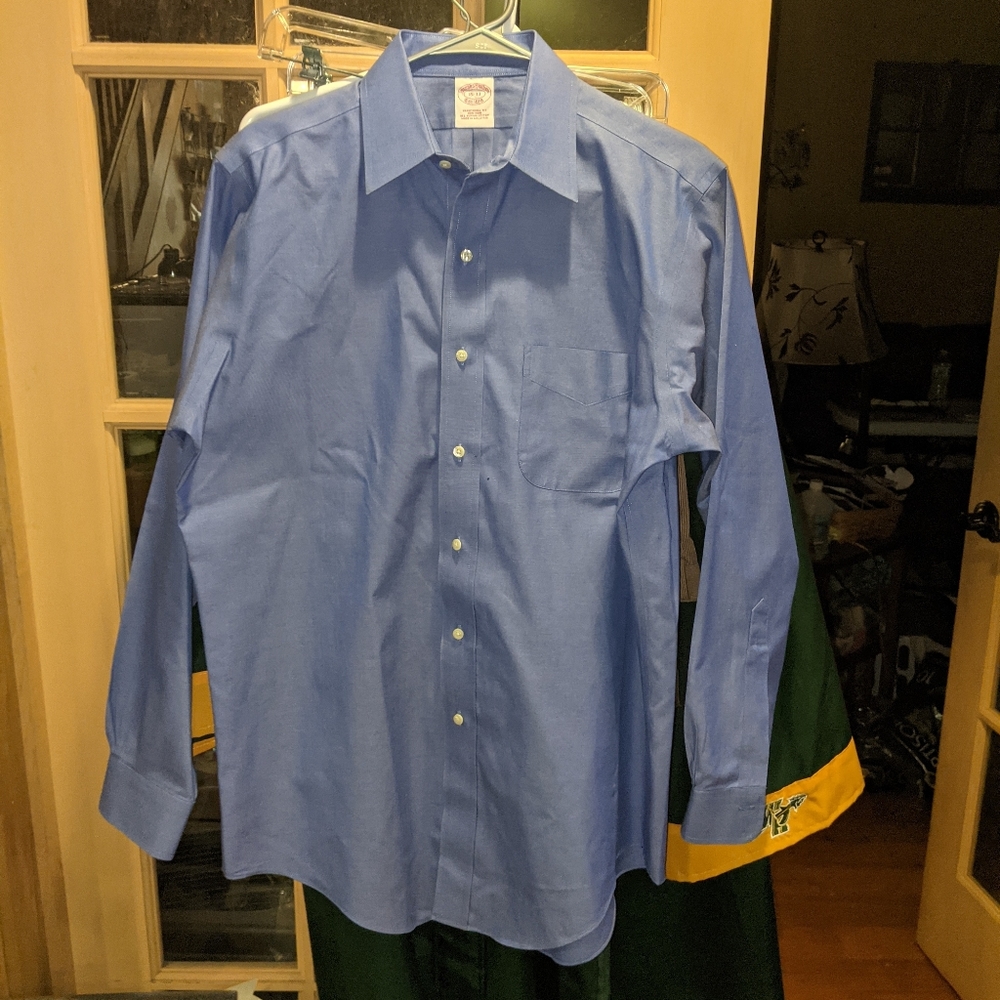 EUC Brooks Brothers 15-33 traditional fit
